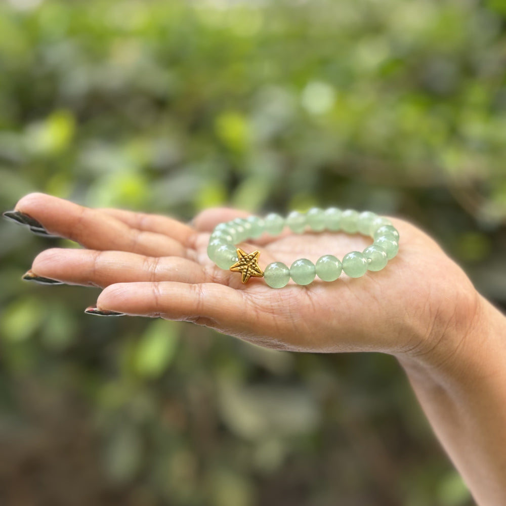 Natural green Aventurine with star for healing