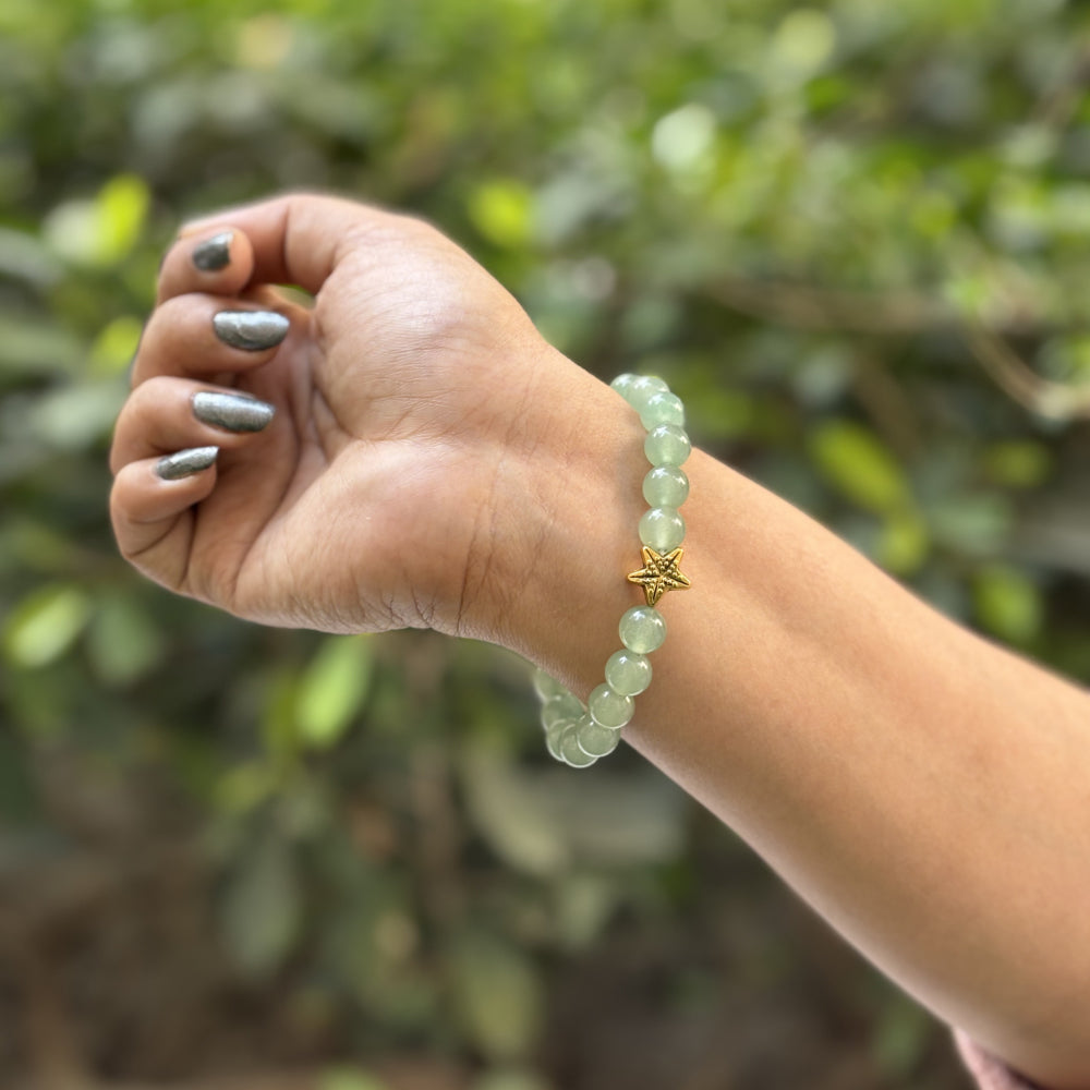 Natural green Aventurine with star for healing
